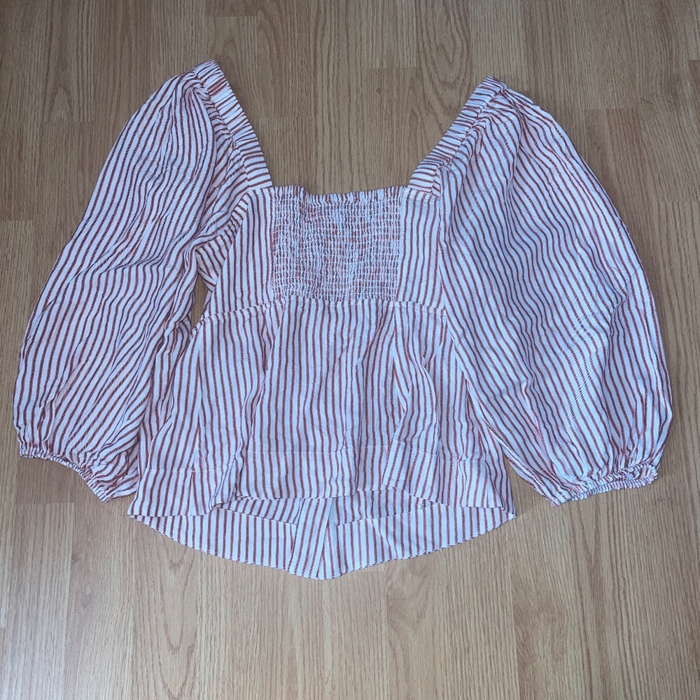 CAbi Red and White Striped Puff Long Sleeve Smocked Back Top / Blouse Size Small - Picture 7 of 8